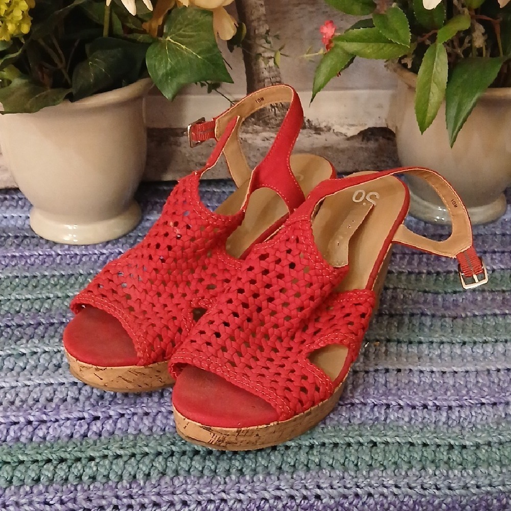 SO Red Woven Wedge Sandals 10M